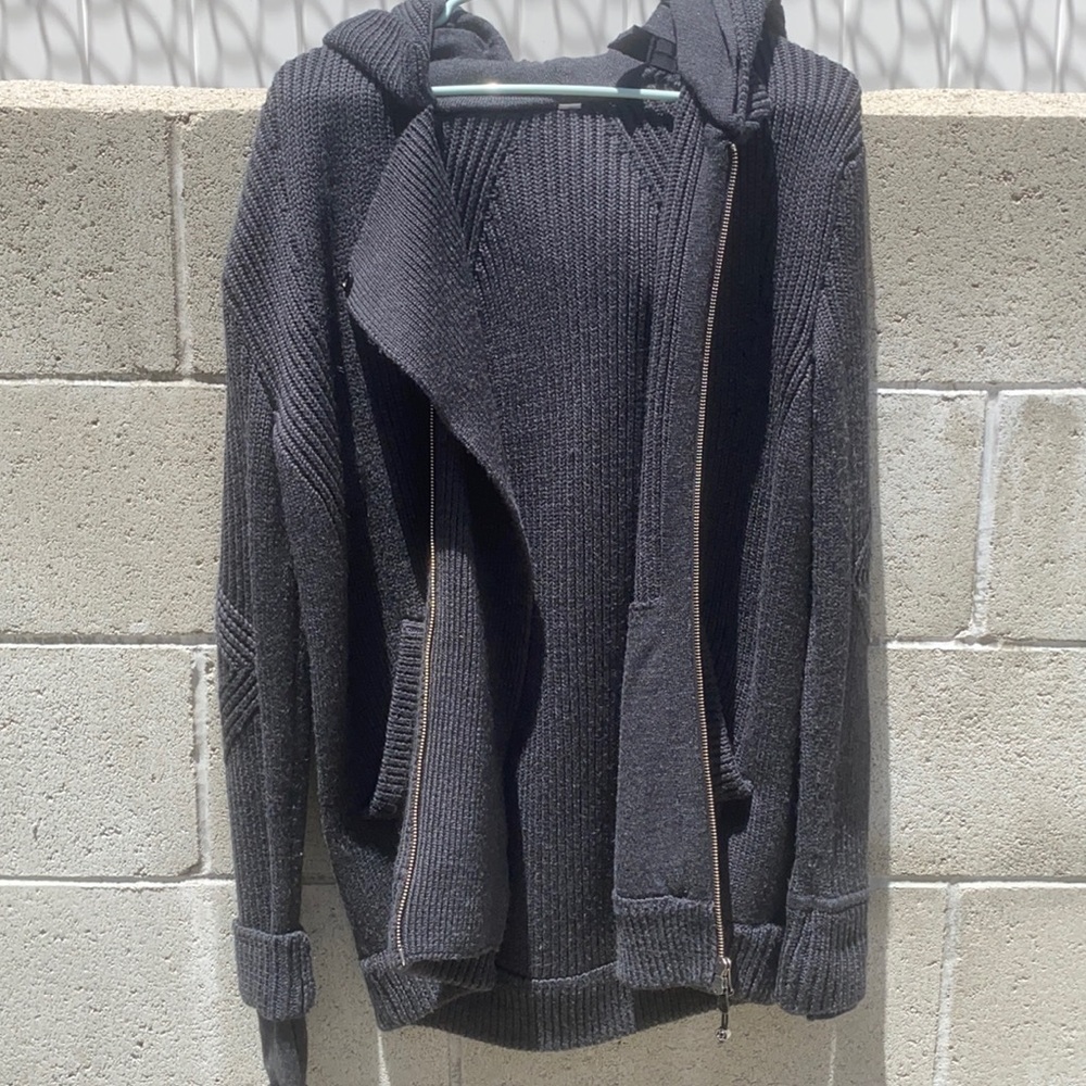 Lululemon long cardigan . Very good heavy material . Also in very good condition